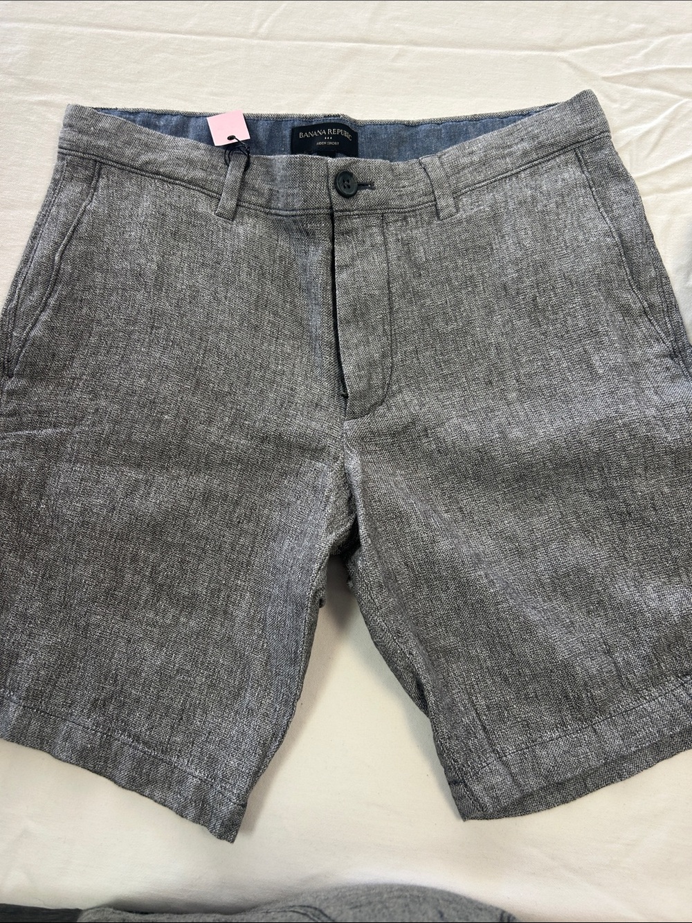 Banana Republic Men's Gray Flat-Front Linen-Blend Shorts